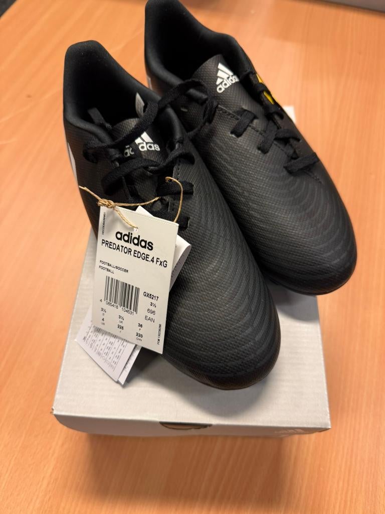 Adidas junior voetbalschoen nieuw maat 36!, Verzenden, Maat XS of kleiner, Schoenen, Nieuw