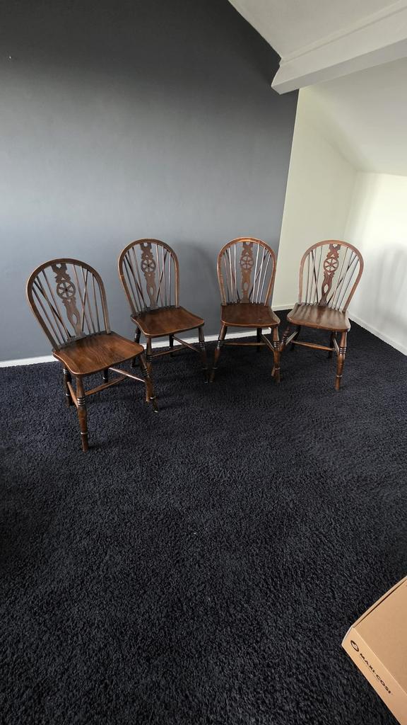 Antieke set engelse wheelback of Windsor stoelen, 4 en 2, Antiek en Kunst, Antiek | Meubels | Stoelen en Banken, Ophalen of Verzenden