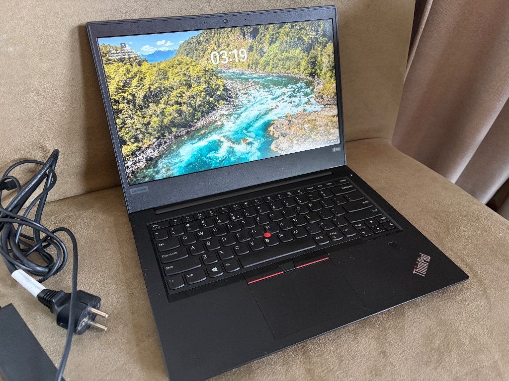 Lenovo Thinkpad E490 |14"|Intel i3|4GB|128GB SSD |Windows 11, Computers en Software, Windows Laptops, Ophalen, Gebruikt, 2 tot 3 Ghz