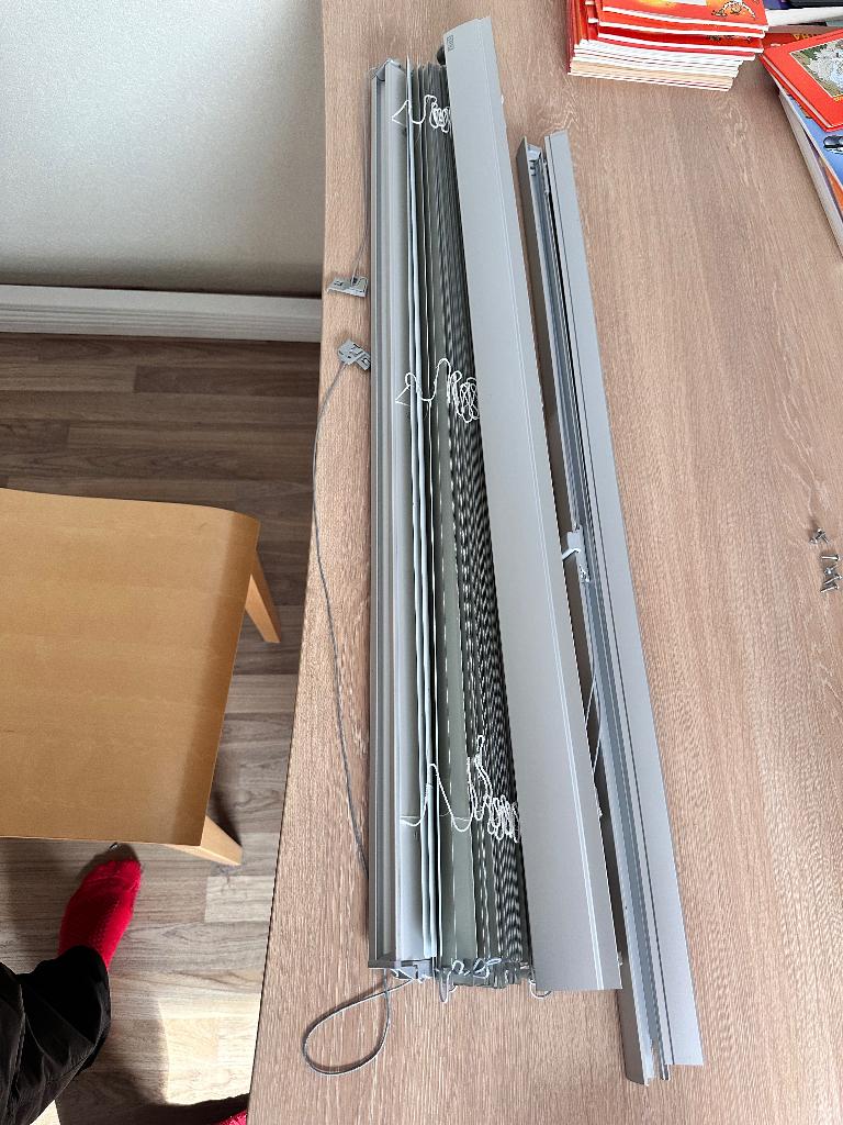 Velux aluminium dakraam jaloezie voor GGL S06 (SK06), Gebruikt, Overige kleuren, Verzenden, 50 tot 100 cm