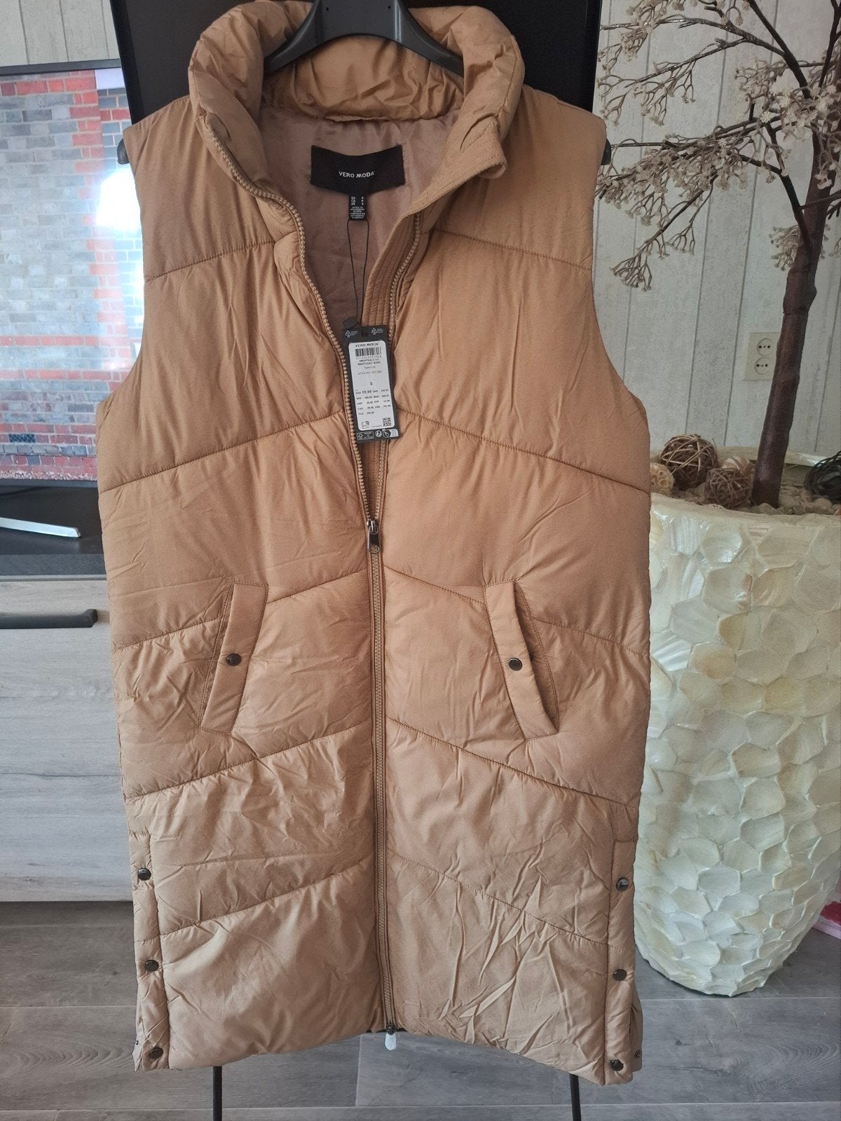 Vero Moda bodywarmer  maat S, Kleding | Dames, Bodywarmers, Vero Moda, Beige, Nieuw, Ophalen of Verzenden