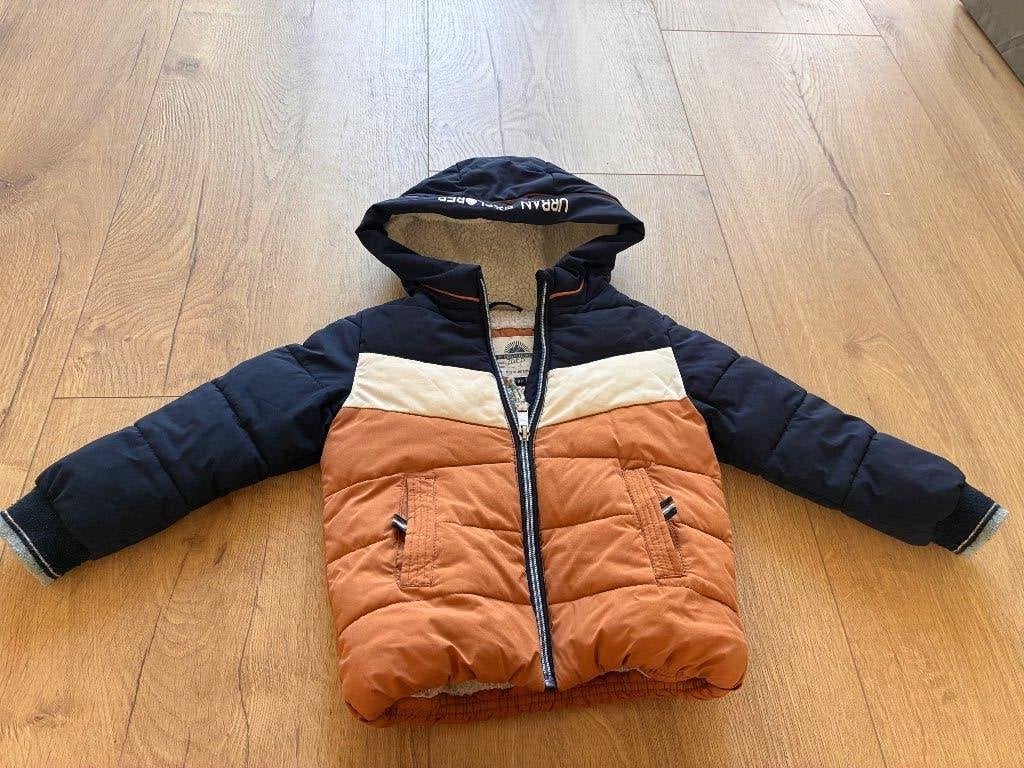 Winterjas maat 92, Kinderen en Baby's, Kinderkleding | Maat 92, Ophalen, C&A, Zo goed als nieuw, Jongen