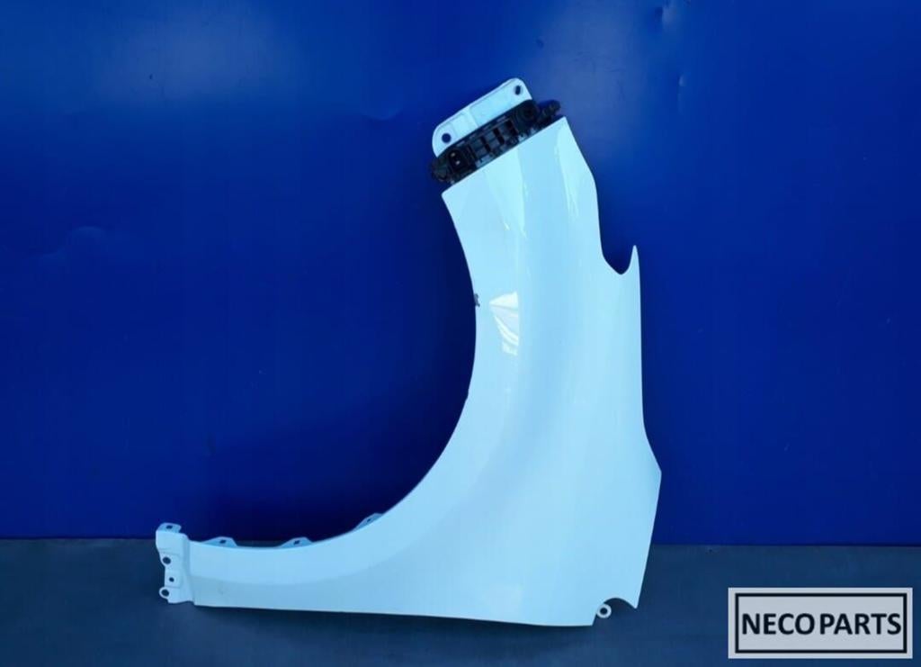 TOYOTA YARIS IV SCHERM VOORSCHERM SPATBORD WIT WHITE, Gebruikt, -, Ophalen of Verzenden, Toyota