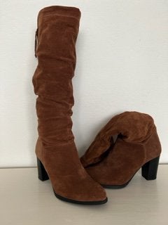 Laarsen, Ophalen, Zo goed als nieuw, Zwart, Sneakers of Gympen