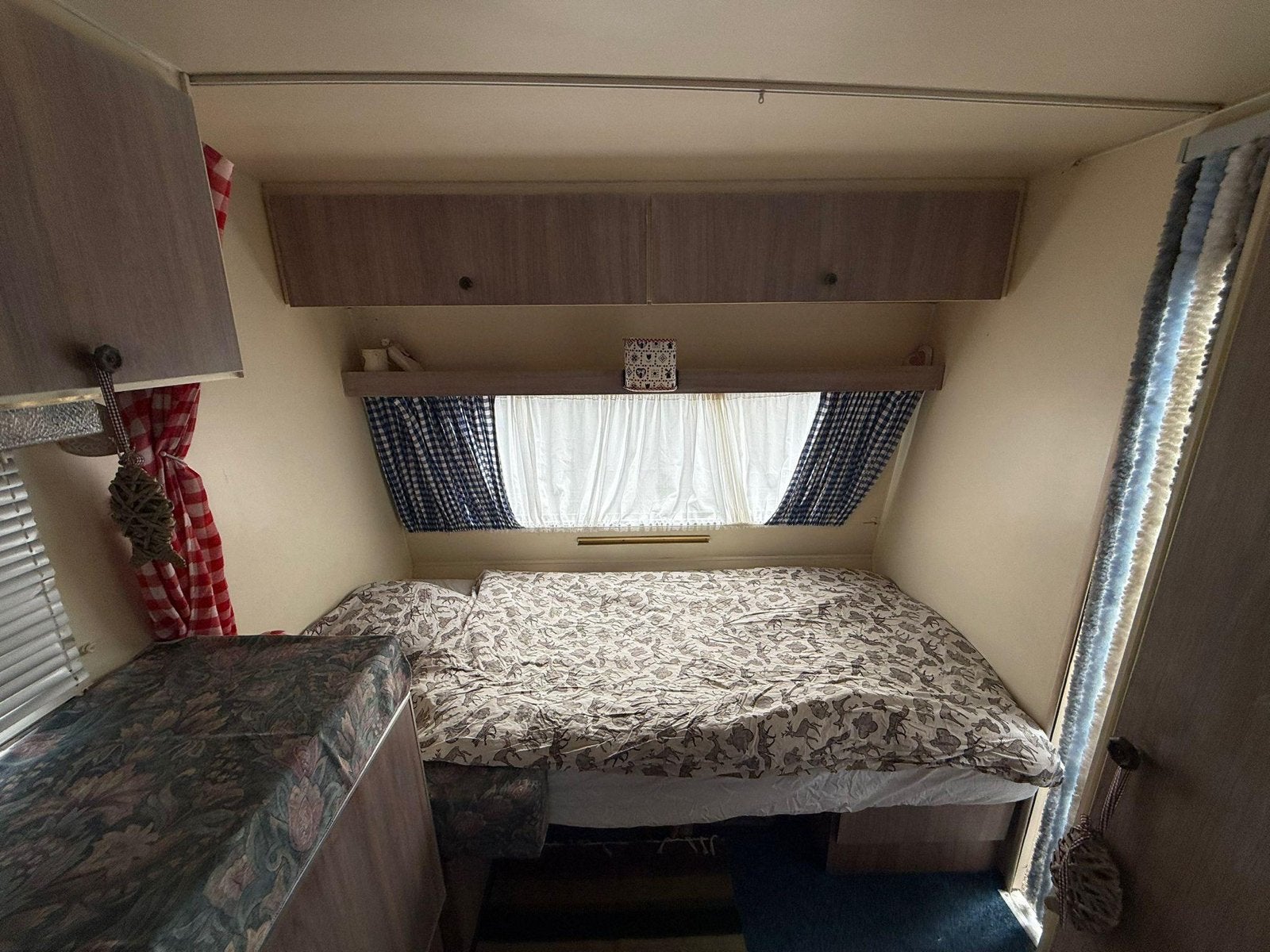 Vierdaagse bed & breakfast in caravan (incl. sauna)