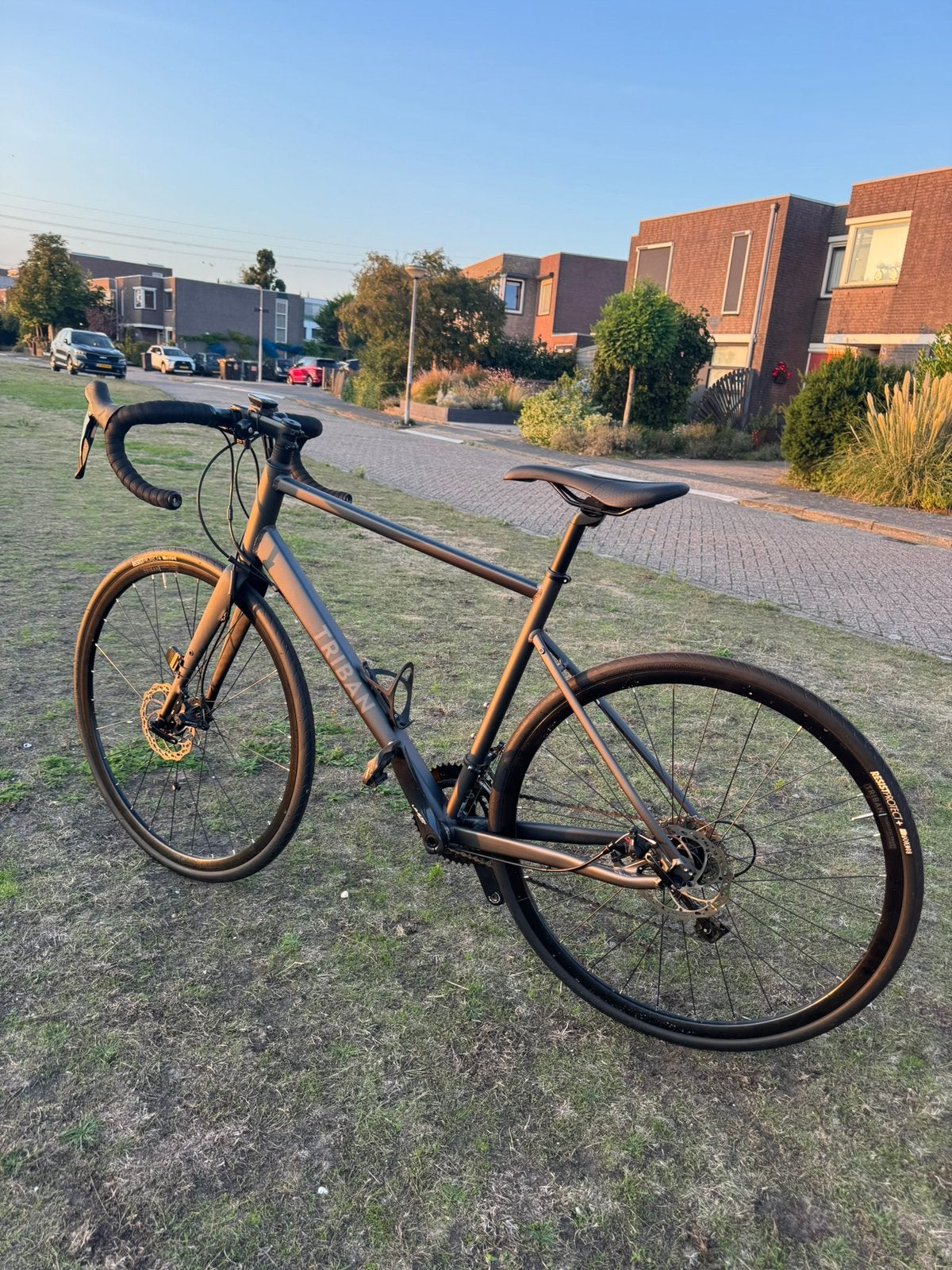 Triban RC500 racefiets maat L – als nieuw + schoenen & helm, Ophalen, Zo goed als nieuw, Meer dan 20 versnellingen, Overige merken