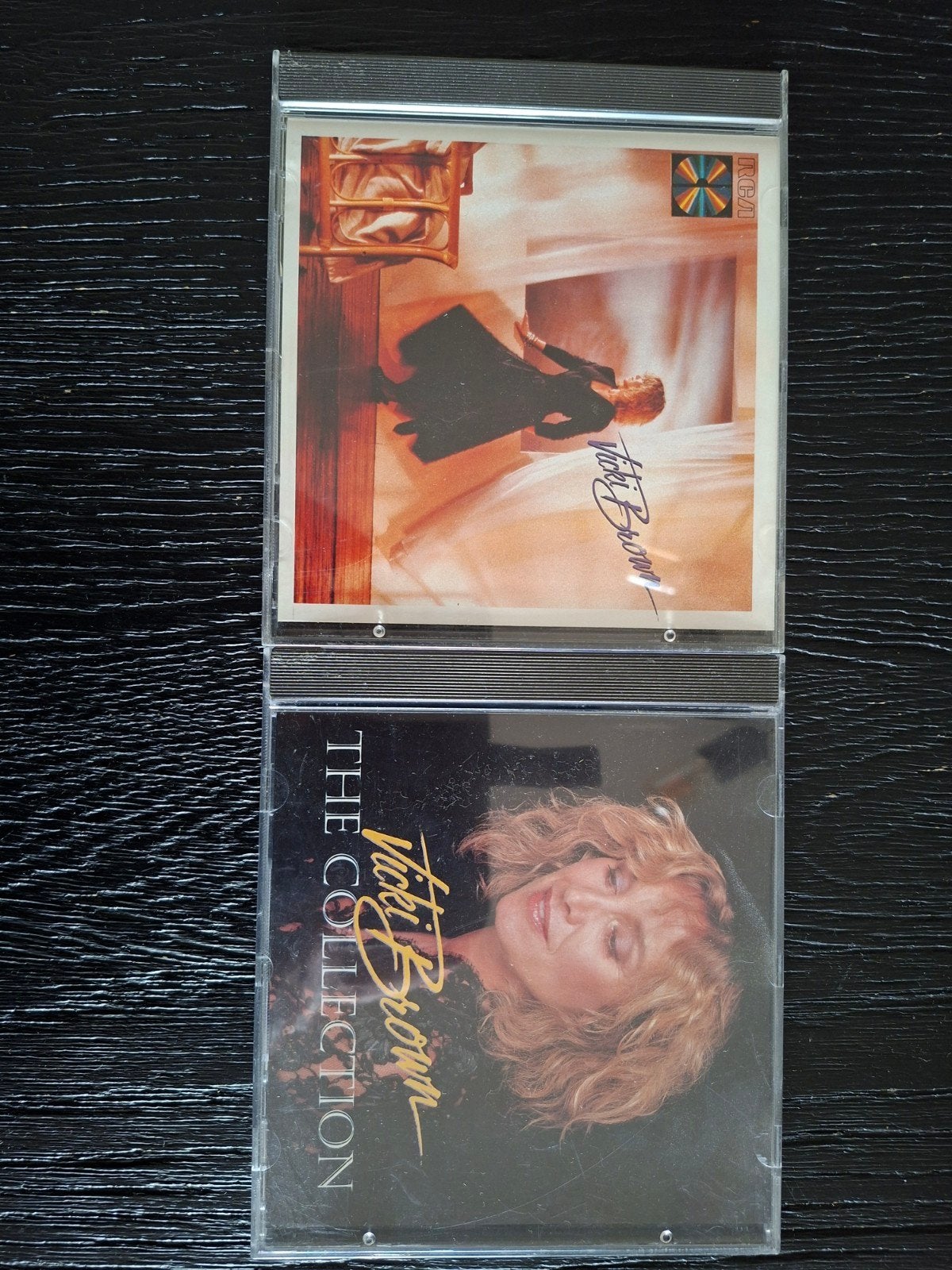 Cd's Vicky Brown, Ophalen, Zo goed als nieuw, 1 bandje