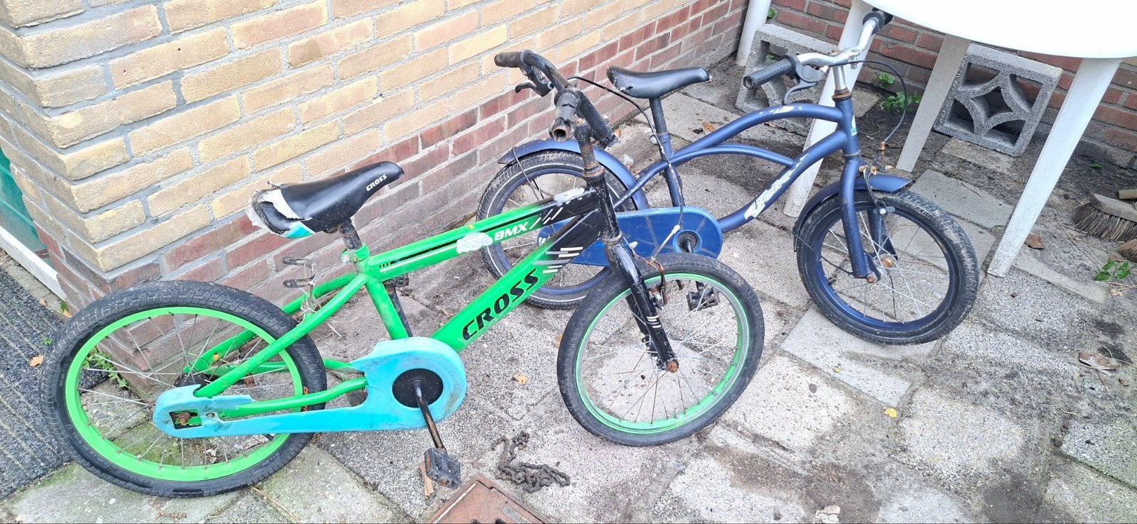 Twee kinderfietsen: BMX Cross en blauwe fiets, Ophalen, Velgrem, Cross, 16 tot 20 inch