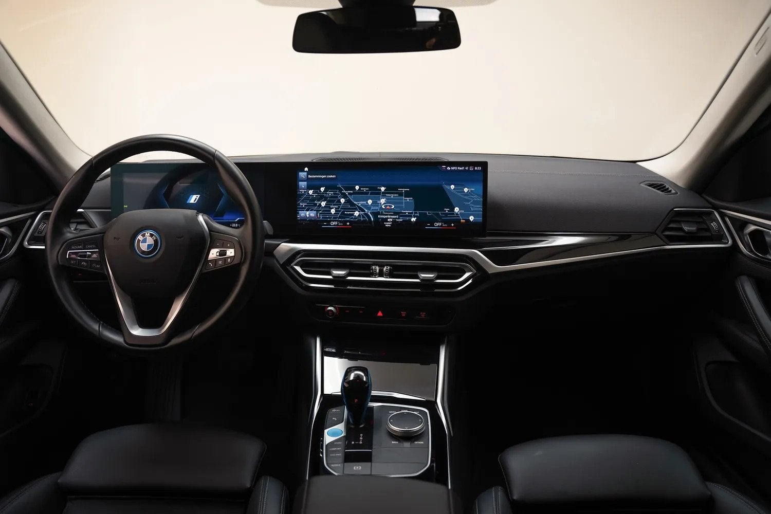 Foto 4 van BMW i4 eDrive40 [ Sportstoelen Adapt.cruise Camera ]