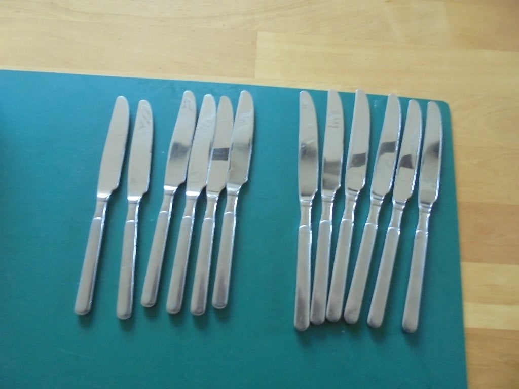 6 messen 21.5 cm met kartel, Ophalen of Verzenden, Rvs of Chroom