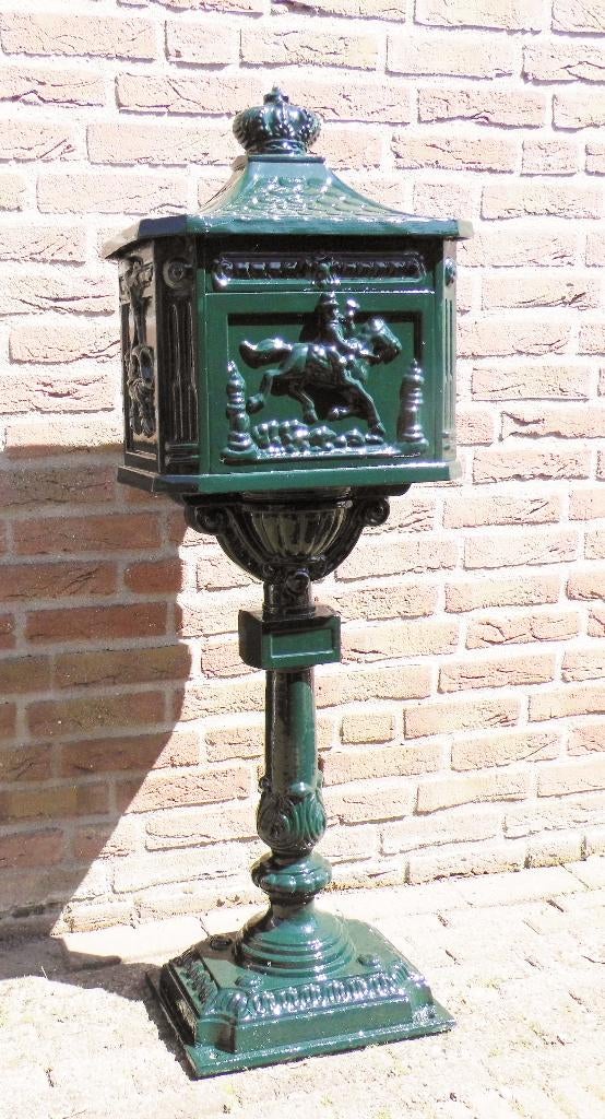 Metalen vrijstaande brievenbus, Ophalen, Zo goed als nieuw, Aluminium, Staande brievenbus