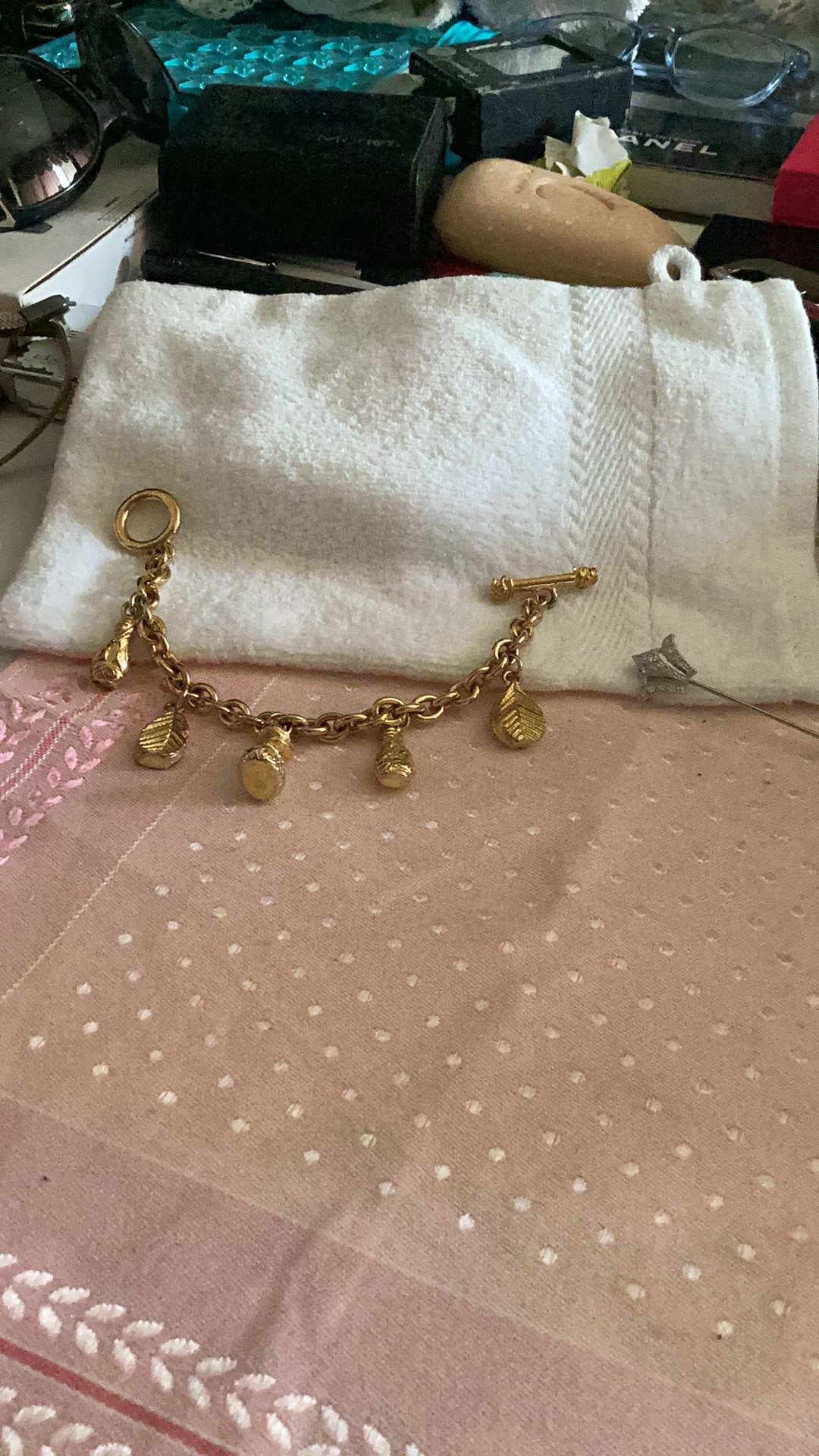 Armband met flesjes parfum bedel, Sieraden, Tassen en Uiterlijk, Armbanden, Verzenden, Zo goed als nieuw, Zilver