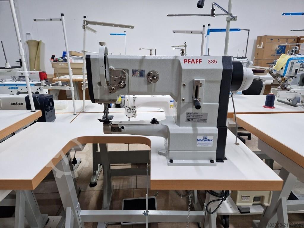 Pfaff 335 Industriële Naaimachine NIEUW ACTIE 2, Hobby en Vrije tijd, Naaimachines en Toebehoren, Ophalen, Pfaff, Nieuw, Naaimachine