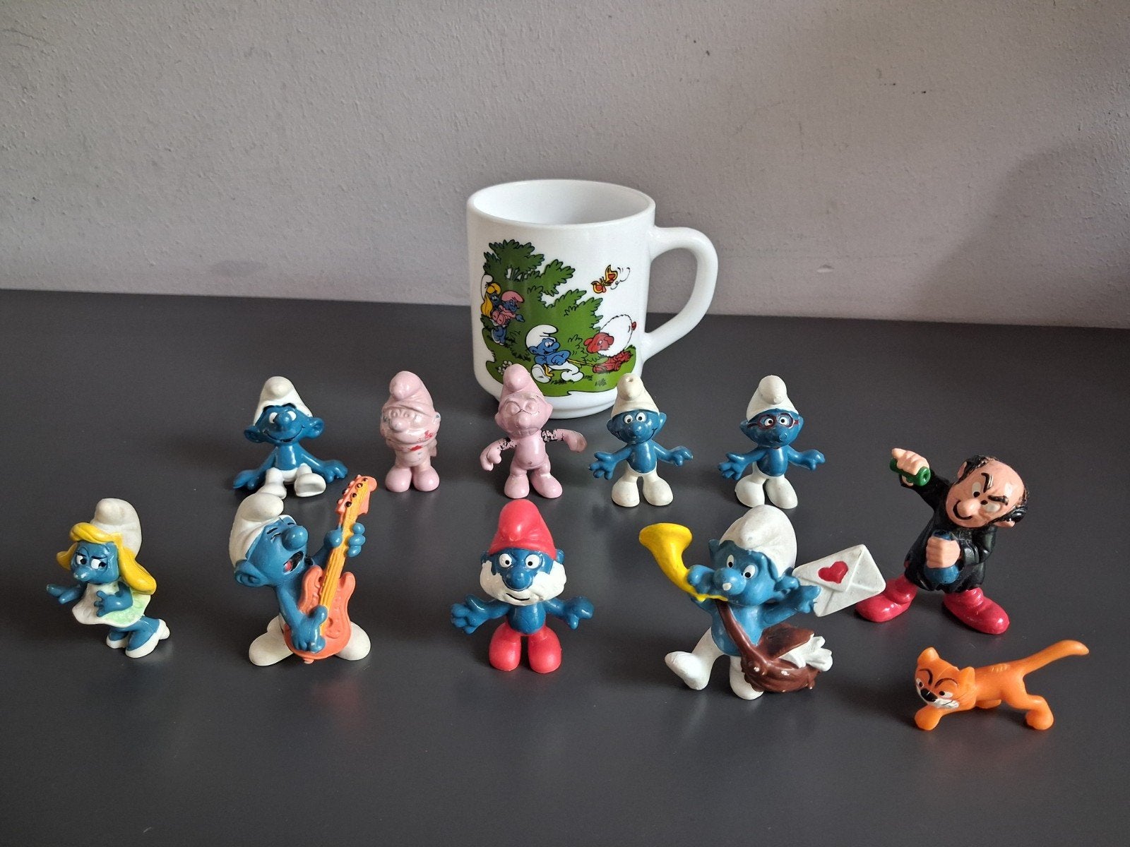 Smurfen met mok en 10 figuren peyo schleich, Verzamelen, Smurfen, Ophalen of Verzenden, Gebruikt, Verschillende Smurfen, Poppetje, Figuurtje of Knuffel