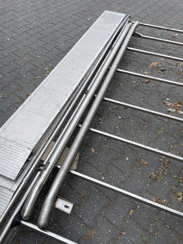 Sidebars voor Mercedes Vito, Auto-onderdelen, Ophalen, Gebruikt, Schoonhorsterweg, Info@delichtstraatexpert.nl