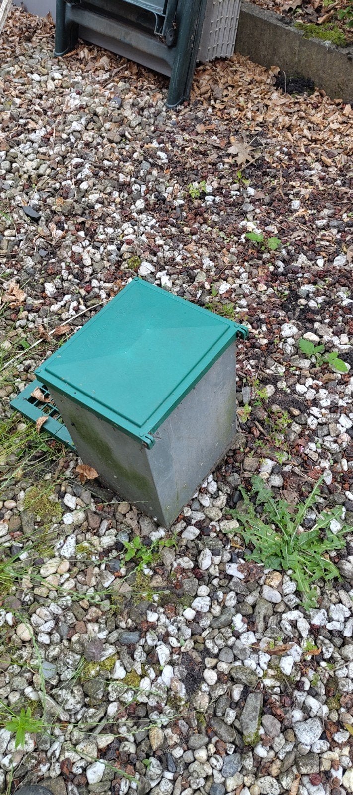 Feedomatic trapbak, Dieren en Toebehoren, Pluimvee | Toebehoren, Ophalen, Gebruikt, Drinken en Voederen