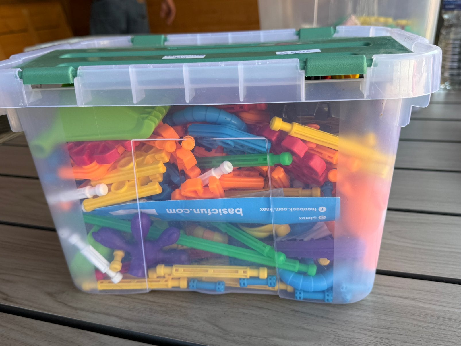 Bak met meerdere sets knekx’s, Ophalen, Zo goed als nieuw