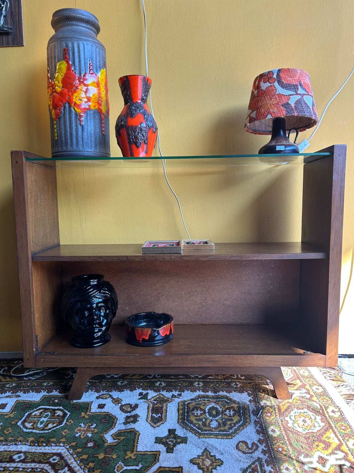 Vintage jaren 60/70 teak houten kastje/ kast/ vitrine/, Huis en Inrichting, Kasten | Wandmeubels, Ophalen, ?, Zo goed als nieuw