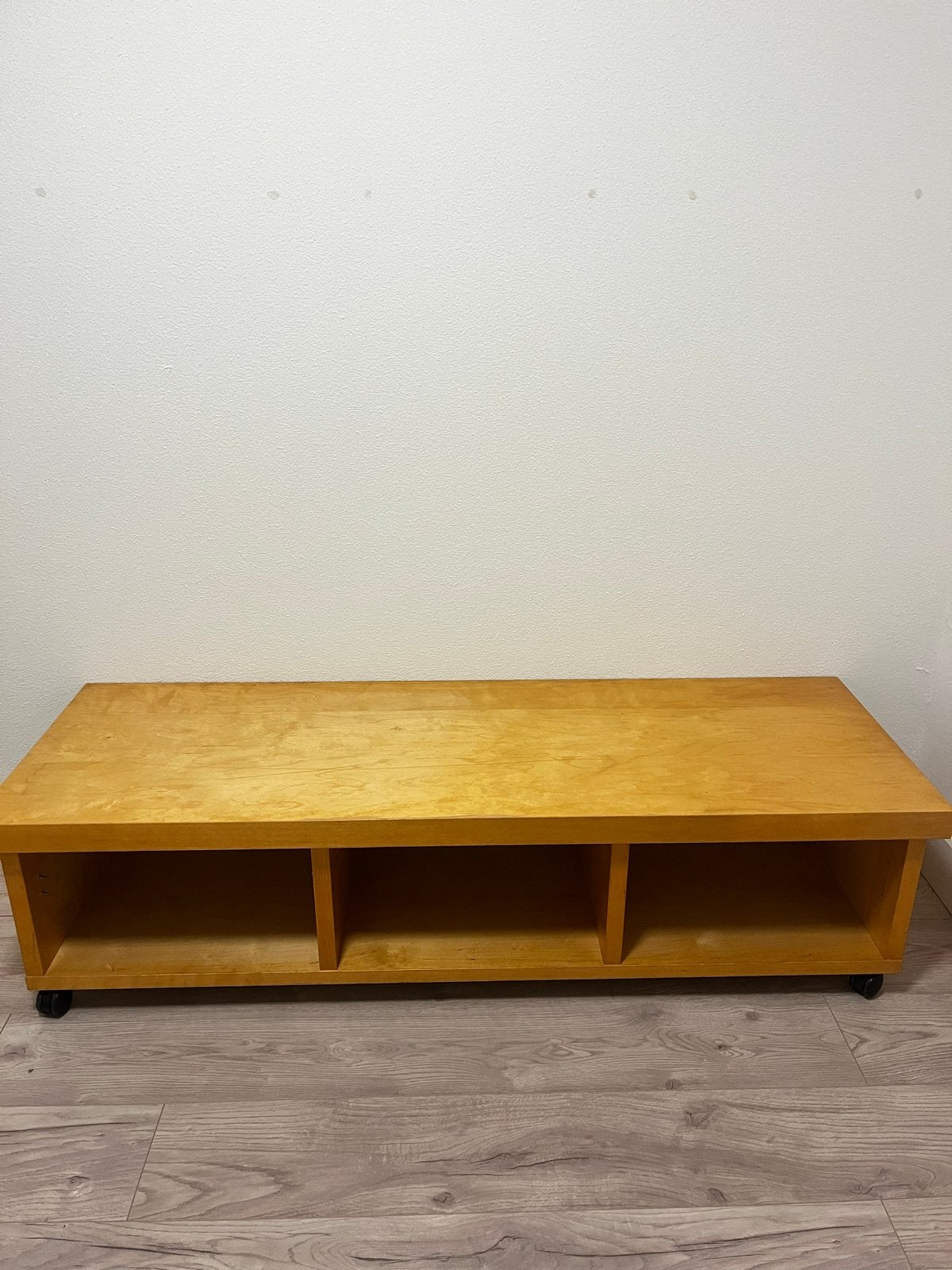 Houten TV-meubel/shelf for storage with wheels, Ophalen, Gebruikt, 100 tot 150 cm, Minder dan 100 cm