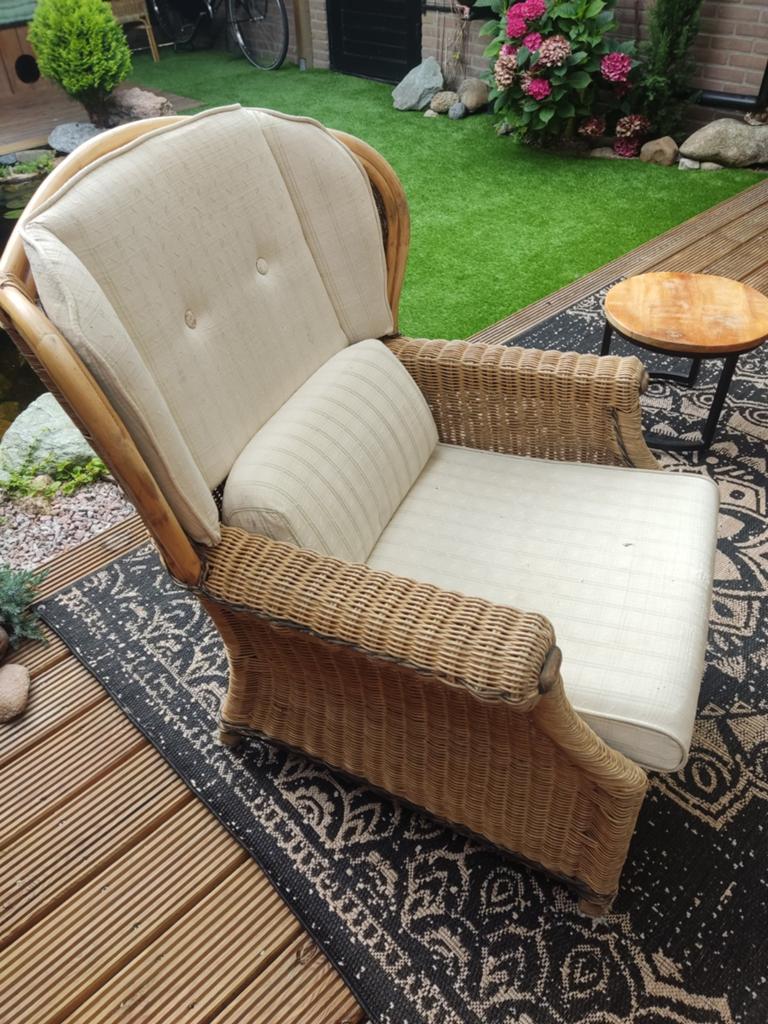 Gratis...Twee rieten stoelen, Ophalen, Gebruikt, Rotan