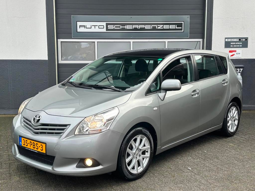 Toyota Verso VVT-i Business Edition I PANO I AIRCO I NAVI I, Auto's, Toyota, Voorwielaandrijving, Euro 5, Gebruikt, 4 cilinders