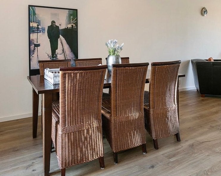 Kersenhouten eettafel, 6 rieten stoelen en salontafel, Huis en Inrichting, Ophalen, Gebruikt, 50 tot 100 cm, Vijf personen of meer