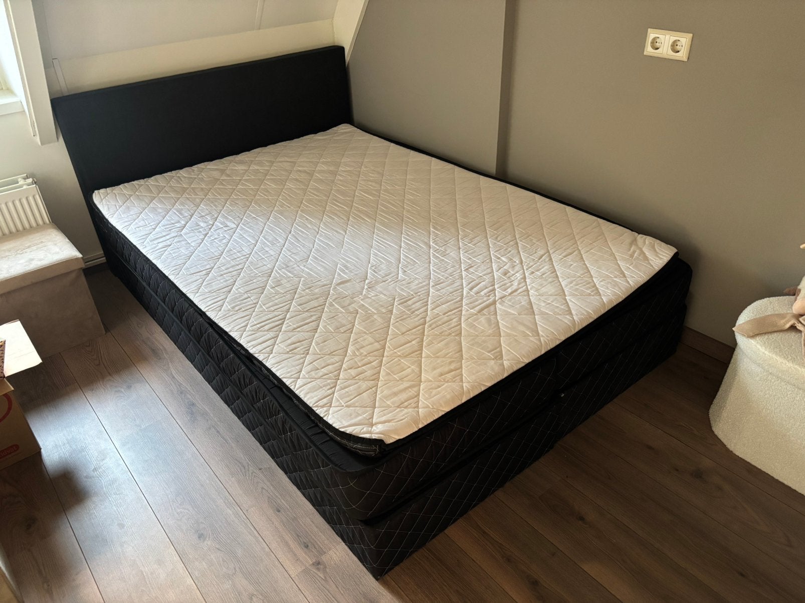 Boxspring bed 2 persoons 140x200 met topper, Huis en Inrichting, Slaapkamer | Boxsprings, Ophalen, Zwart, Tweepersoons, 140 cm