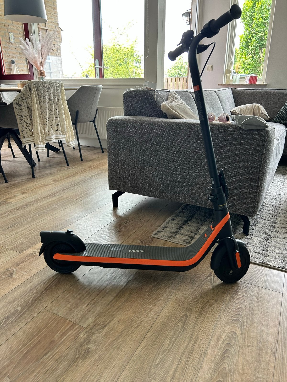 Ninebot KickScooter C2 E-step - Zo goed als nieuw, Fietsen en Brommers, Steps, Ophalen, Zo goed als nieuw, Elektrische step (E-scooter)