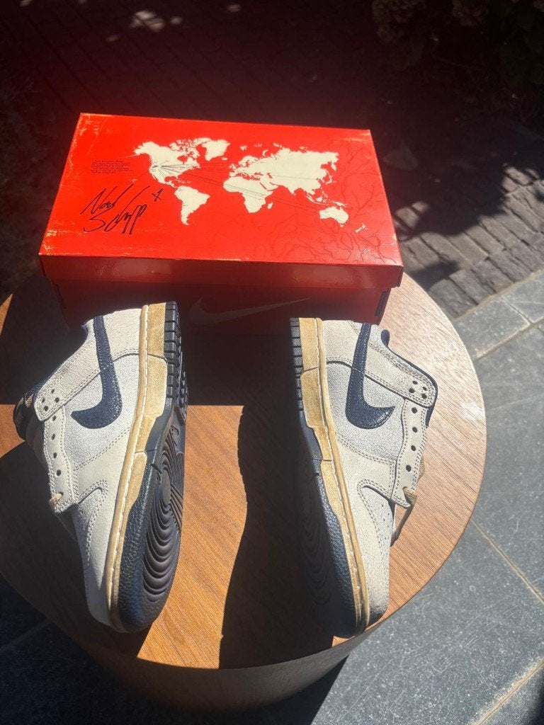 Nike Dunk Low Stranger Things Phantom GESIGNEERDE DOOS 38.5, Ophalen, Overige kleuren, Nike, Nieuw