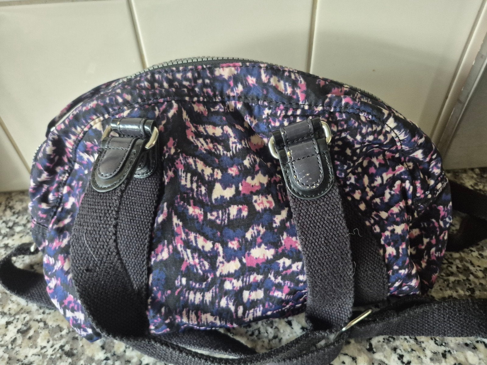 Kipling Handtas/Schoudertasje met print, Ophalen of Verzenden, Zo goed als nieuw, Paars, Handtas