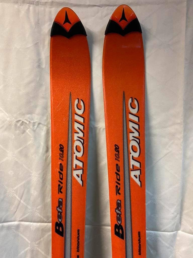 Salomon ski's met skischoenen (345/27,5), -stokken en -tas, Ophalen, Onbekend, Salomon, Carve