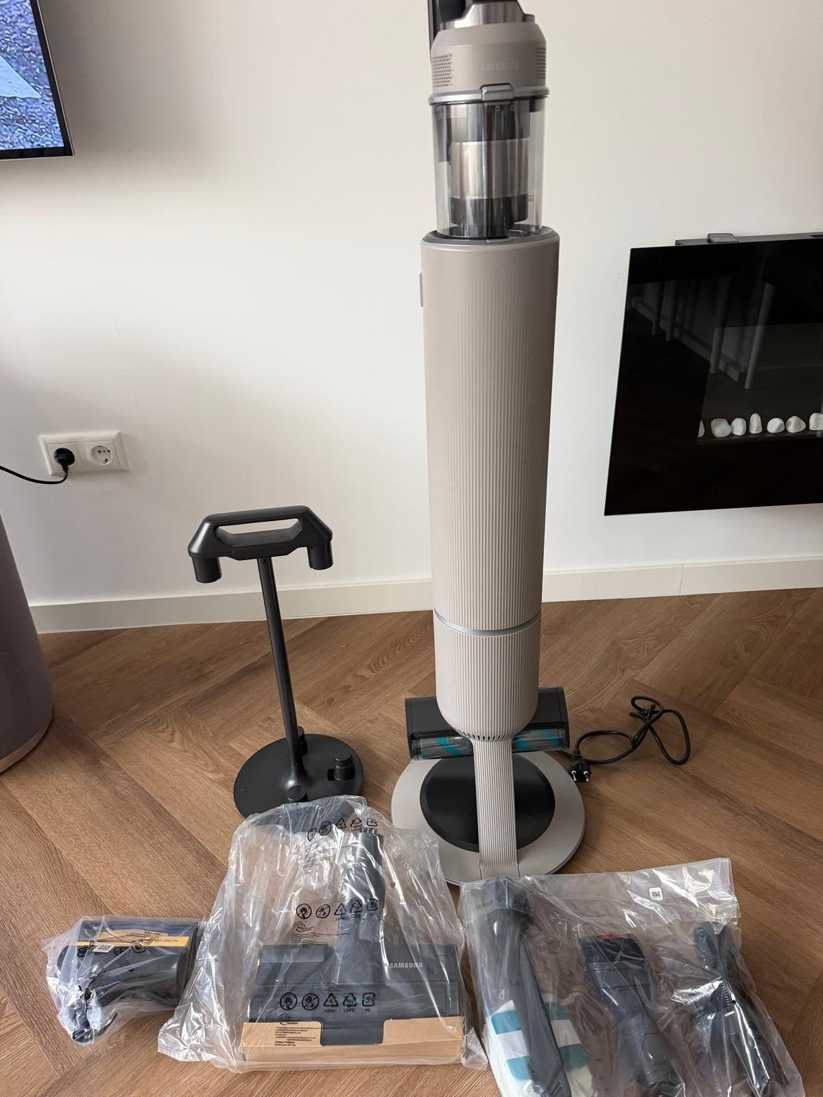 Samsung Jet Bot AI+ Robotstofzuiger met Clean Station, Witgoed en Apparatuur, Ophalen of Verzenden, Zo goed als nieuw, Robotstofzuiger