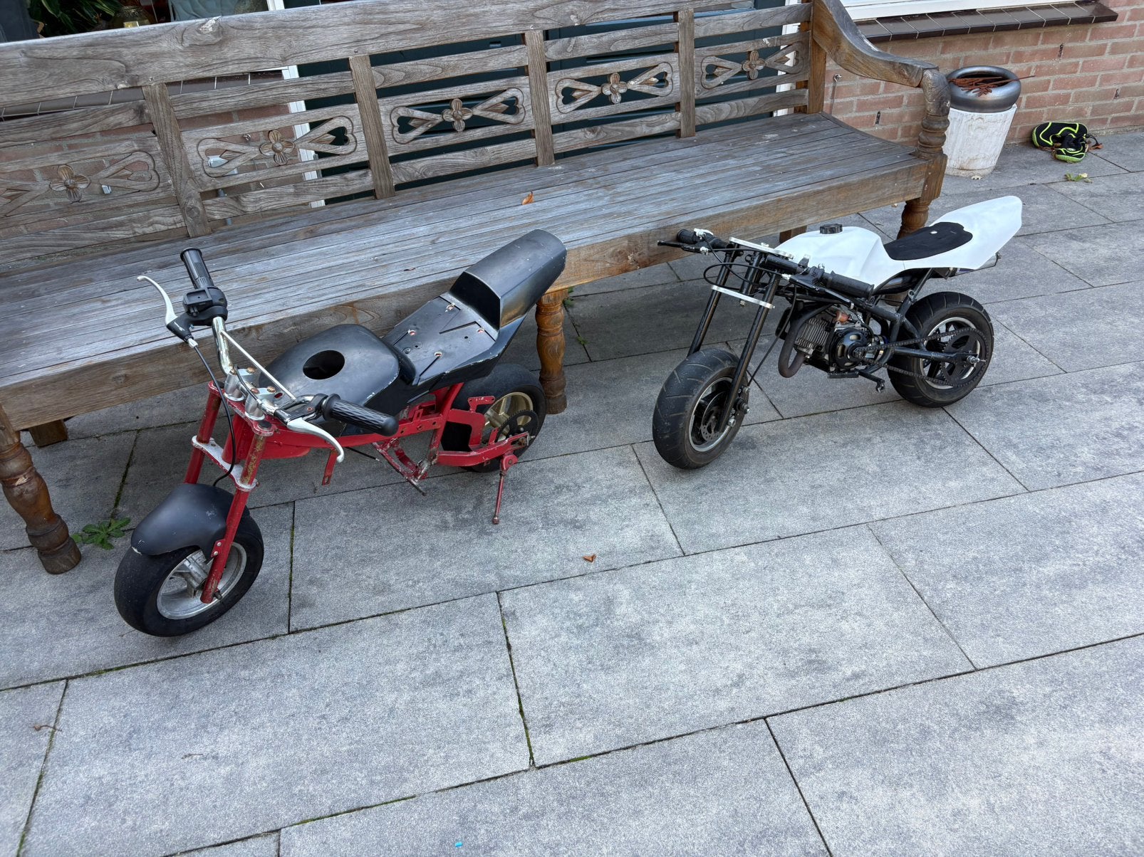 2 minibikes. 1 goed werkende 1 frame., Ophalen, Gebruikt, Overige typen, 49 cc
