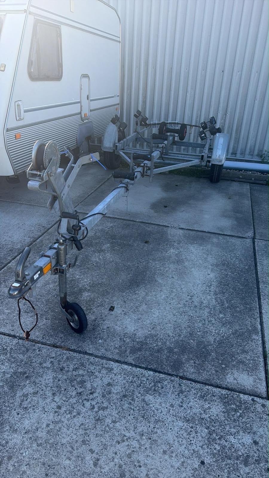 Boot trailer, Ophalen, Minder dan 1500 kg, Gebruikt, Met rollen