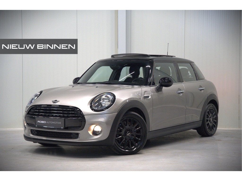 MINI Mini 1.5 Cooper Pepper | Panoramadak | Cruise Control |, Auto's, Mini, Gebruikt, Leder en Stof, Origineel Nederlands, Bedrijf