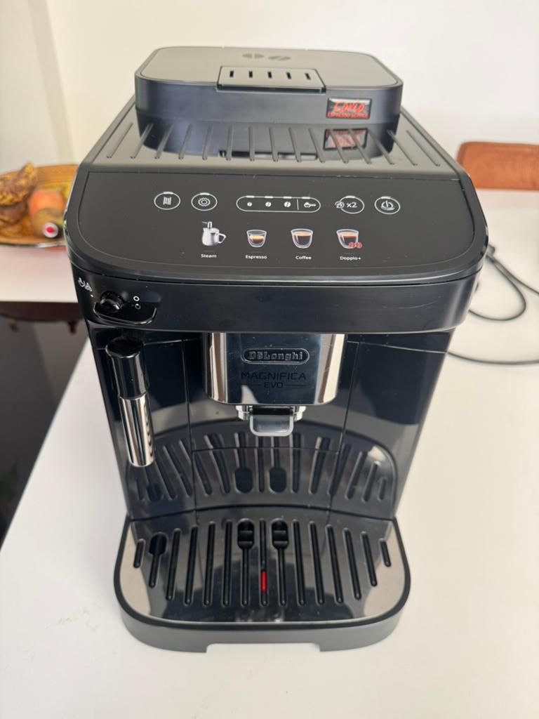 DeLonghi Magnifica Evo, Ophalen, Zo goed als nieuw, Koffiemachine