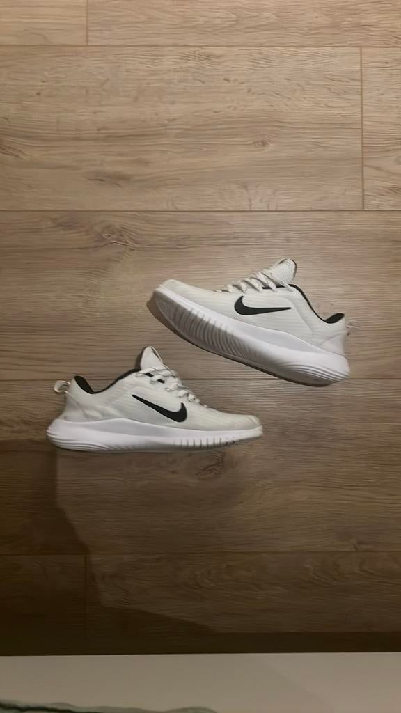 Nike gym/zaal schoenen, Ophalen, Zo goed als nieuw, Zwart, Sportschoenen