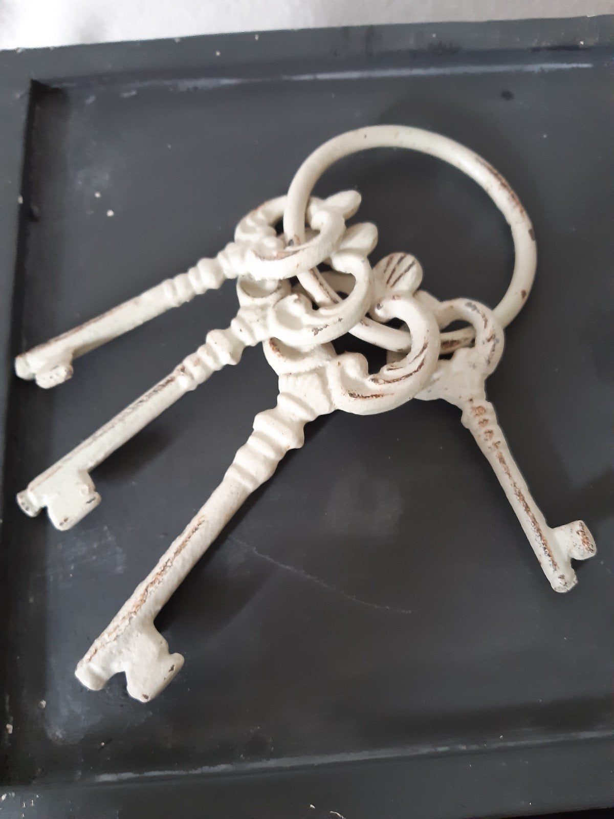 Landelijk brocante sleutelbos ,oldlook "verhuiskado", Antiek en Kunst, Ophalen of Verzenden