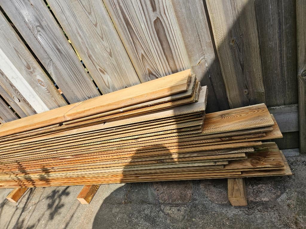Gratis: 27 grenen rabatdelen lengte 240-260 (gebruikt), Tuin en Terras, Palen, Balken en Planken, Ophalen, Gebruikt, 250 cm of meer