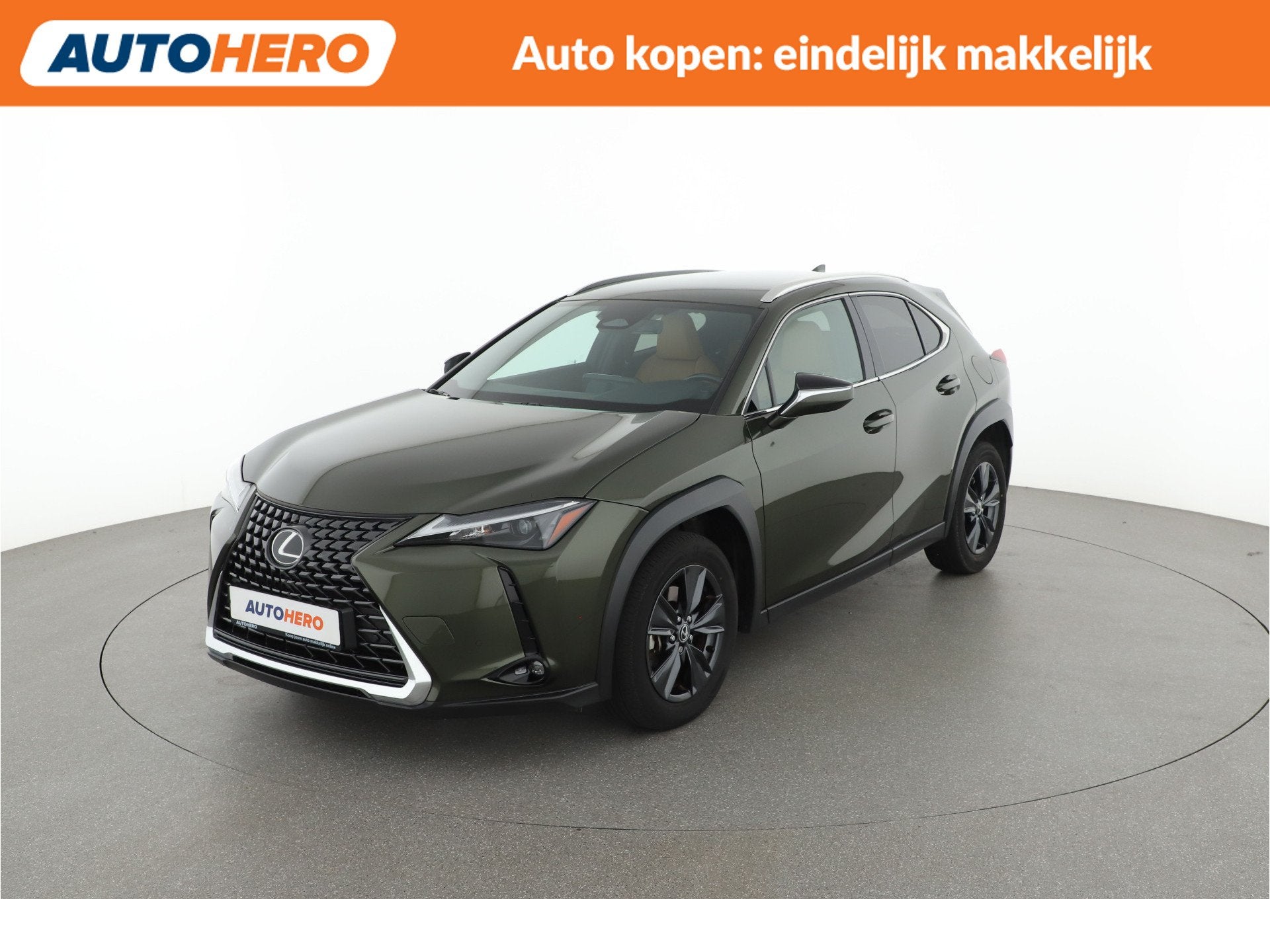 Lexus UX 300h Luxury Line |DS07968| (bj 2024, automaat), Auto's, Gebruikt, 4 cilinders, Met garantie (alle), Leder