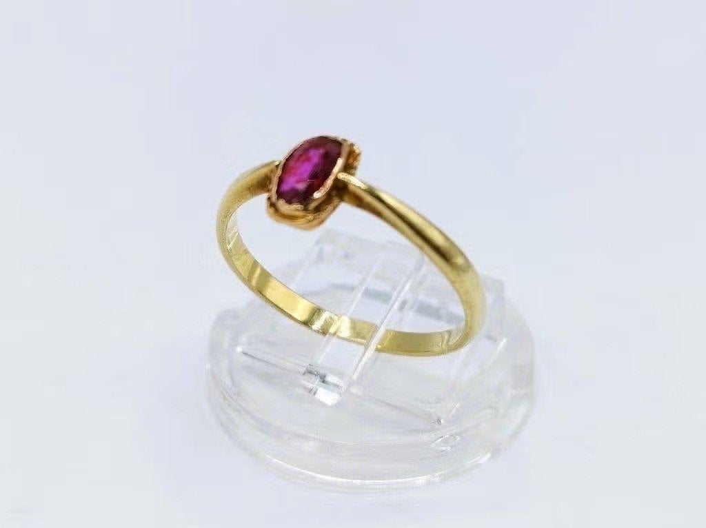 Gouden ring met robijn, 19 mm, Info@zilverwebsite.nl, Verzenden, 19 tot 20, Zo goed als nieuw