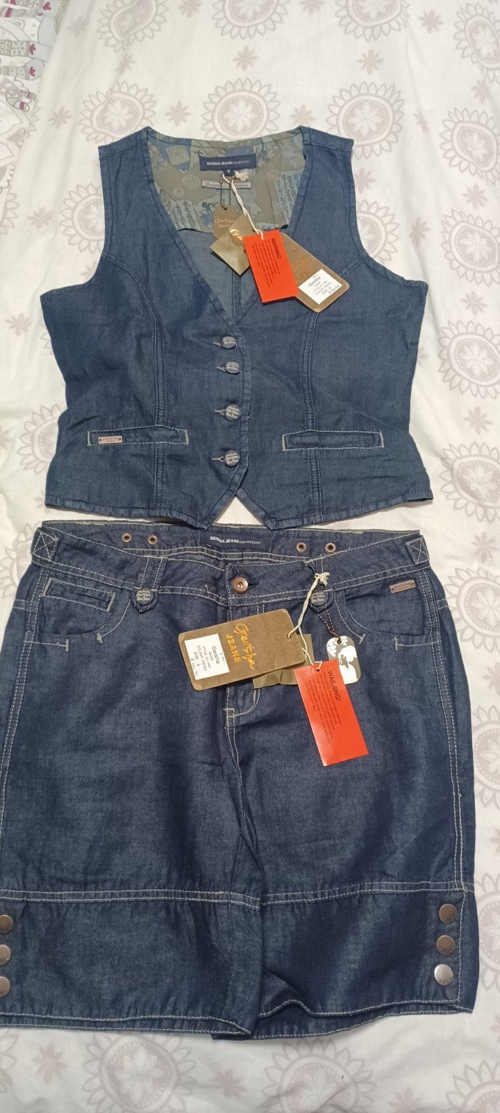 Geisha Jeans Collection Denim Set: Gilet en Rok (Nieuw), Ophalen of Verzenden, Nieuw, Blauw, W28 - W29 (confectie 36)