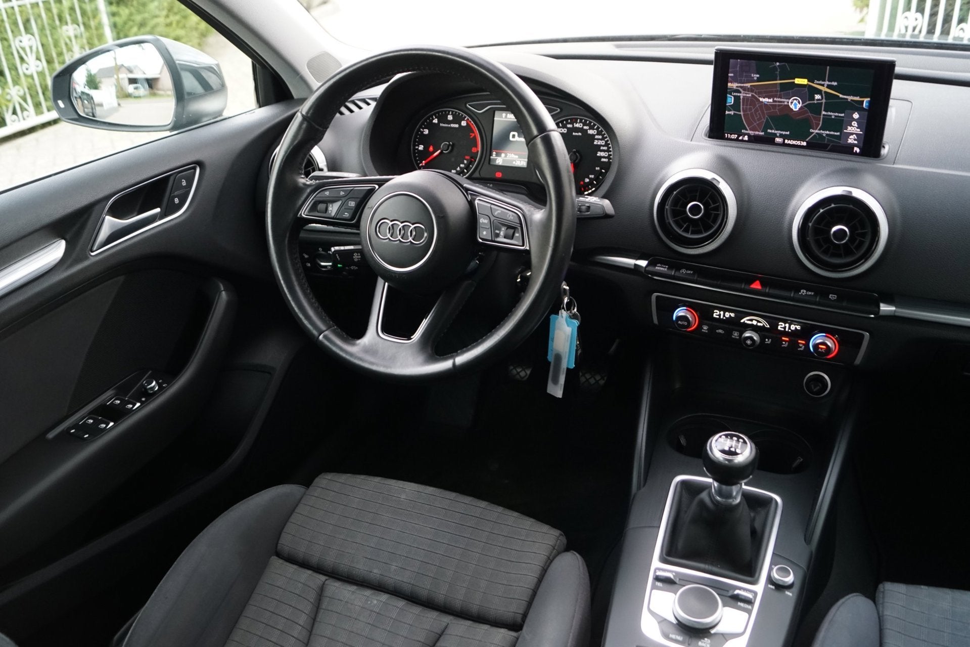 Audi A3 Sportback 1.5 TFSI CoD Sport Lease Edition Led Kopla, Auto's, Audi, Voorwielaandrijving, Dealer onderhouden, Stof, 4 cilinders