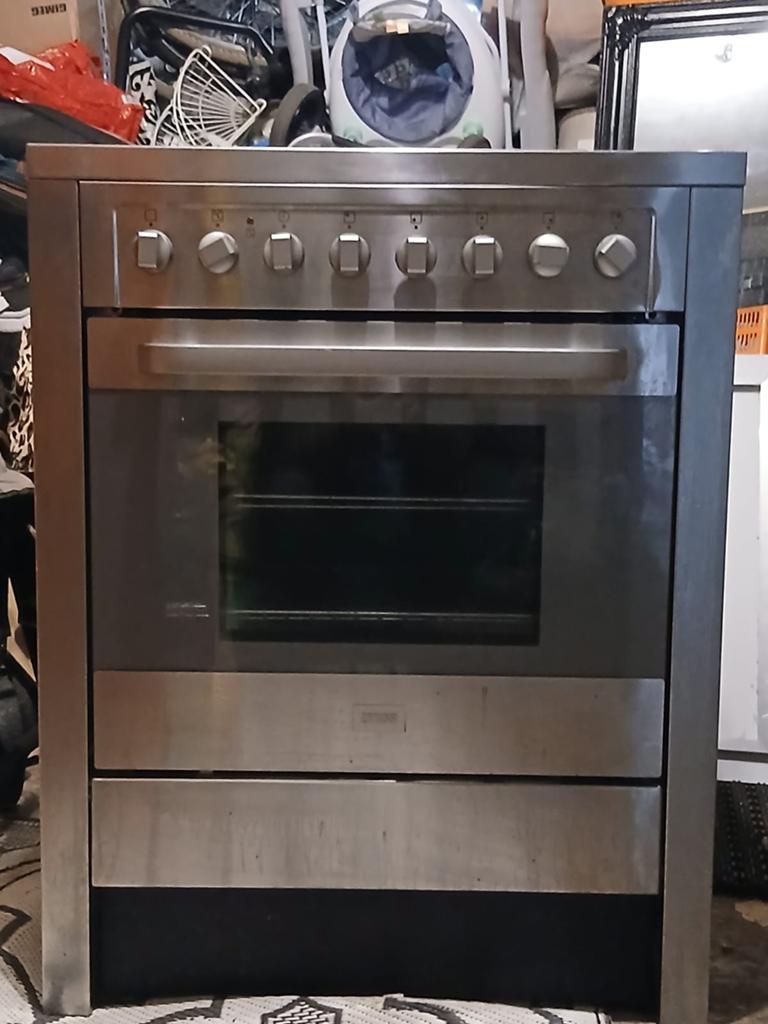 Vrijstaand gasfornuis met oven, Witgoed en Apparatuur, Fornuizen, Gebruikt, 60 cm of meer, Gas, Vrijstaand