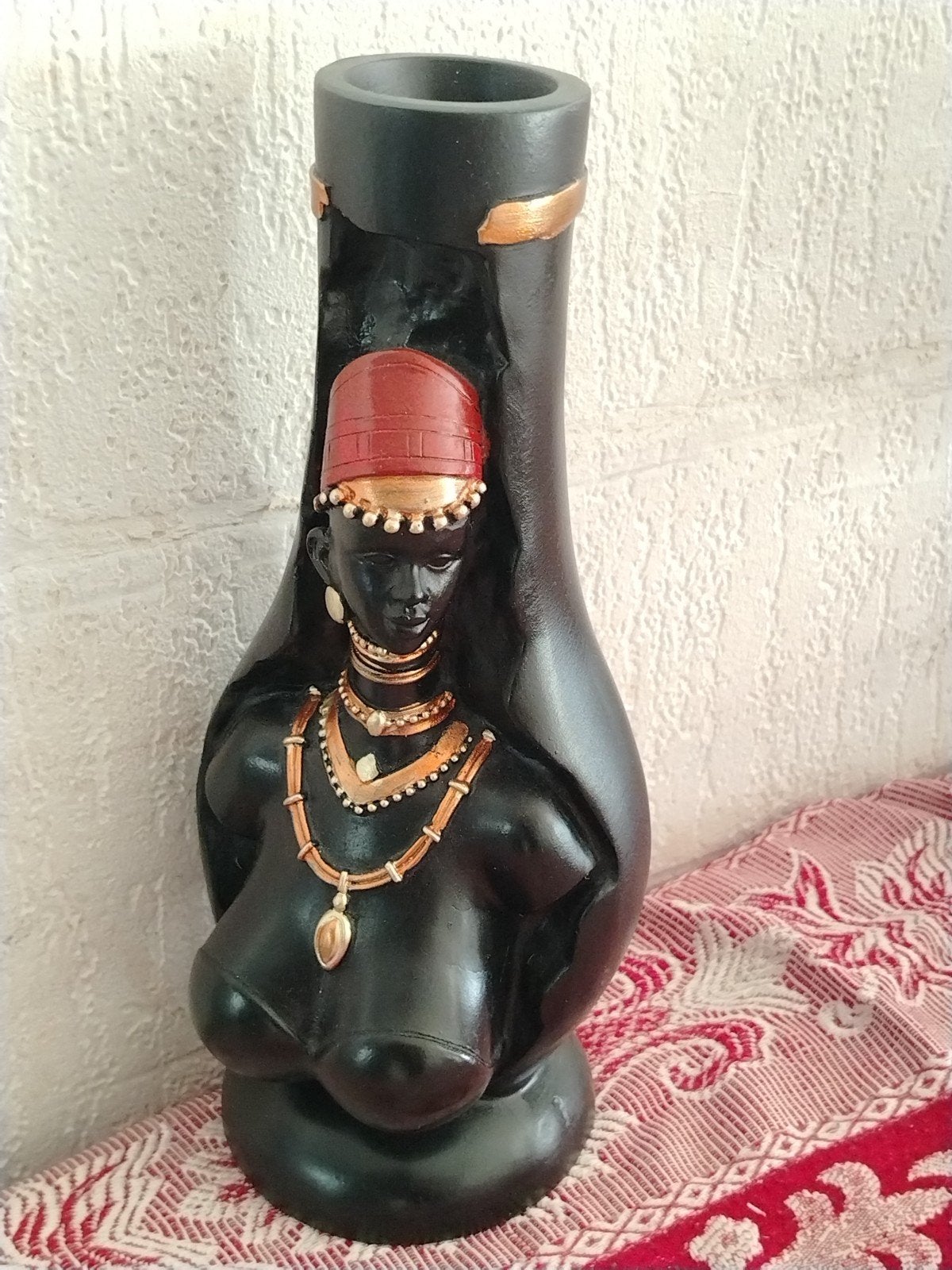 mooi houten vas met   vrouw erop, Ophalen