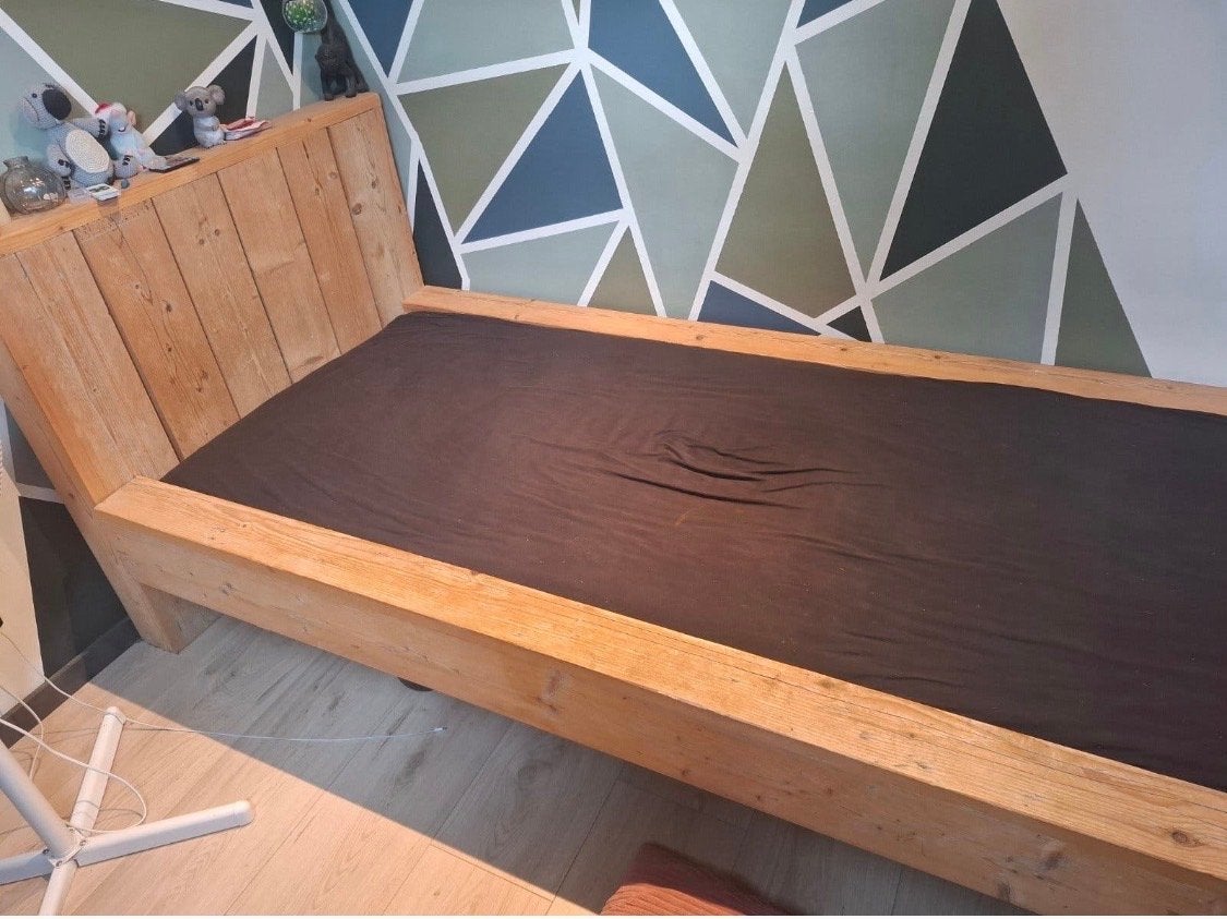 Bed van Steigerhout, Huis en Inrichting, Slaapkamer | Bedden, Gebruikt, Eenpersoons, Bruin, Steigerhout