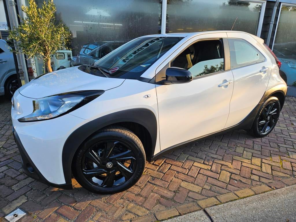 Toyota Aygo X 1.0 VVT-i S-CVT PlayAutomaat, Stof, Gebruikt, Euro 6, Wit