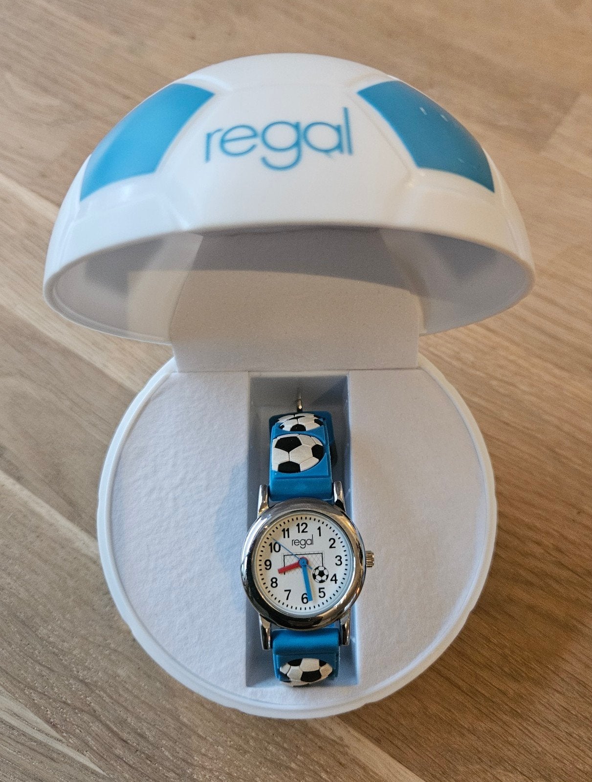 voetbal horloge Regal, Ophalen of Verzenden, Gebruikt, Blauw, Jongen of Meisje