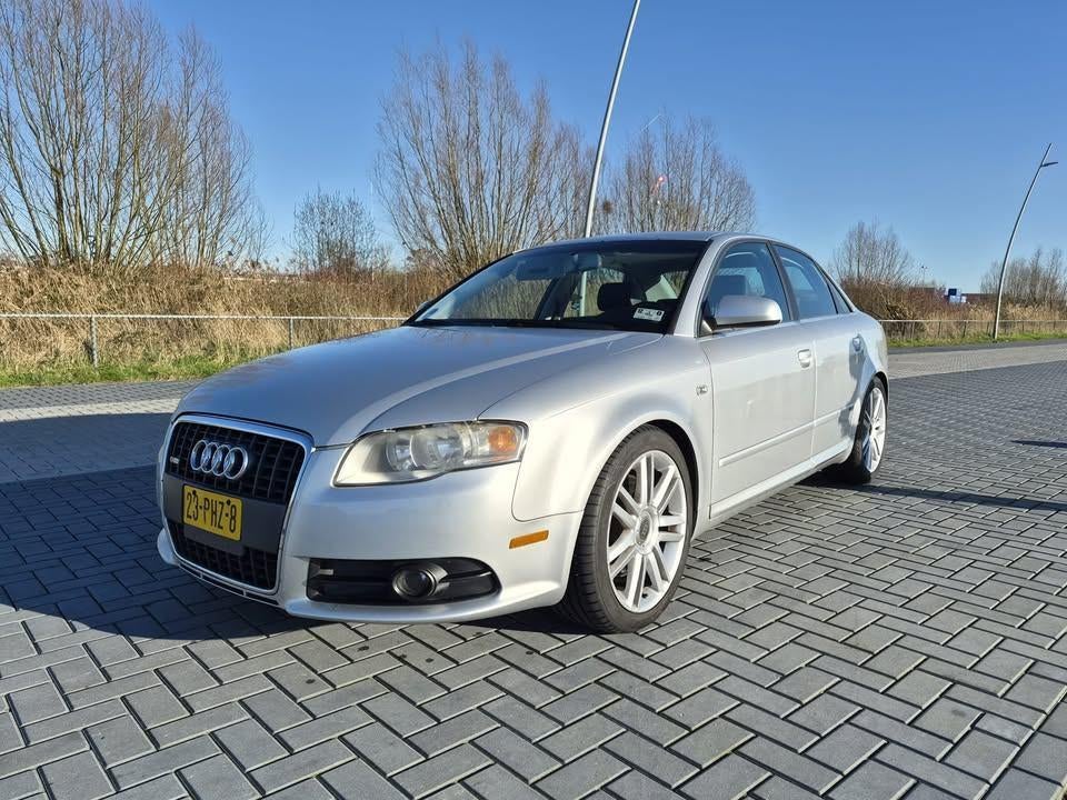 2008 Audi A4 B7 2.0 tfsi quattro sedan (usa), Auto's, Audi, Automaat, 1643 kg, Zwart, A4