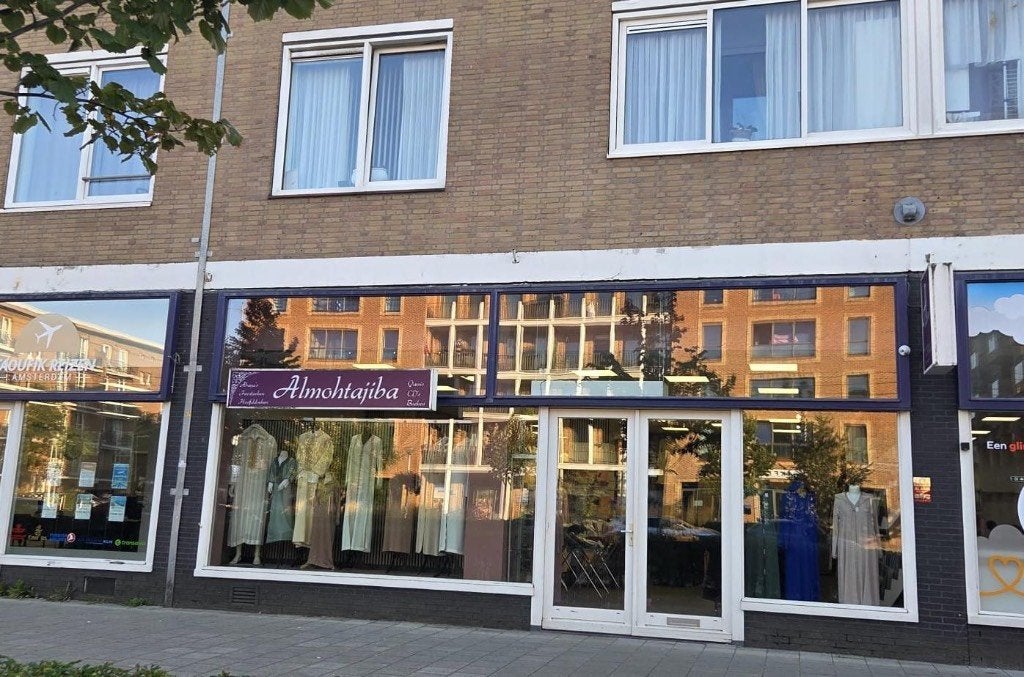 Winkel ter overname, Zakelijke goederen, Ophalen